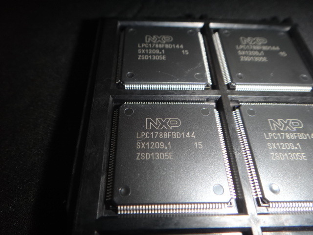 Original a estrenar del microcontrolador de IC del microprocesador del circuito integrado de LPC1788FBD144 QFP144 inusitada