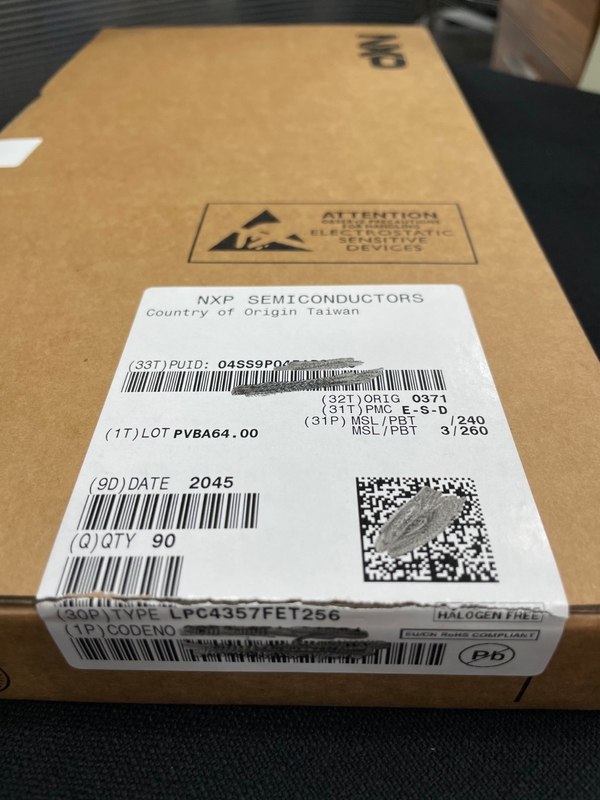 LPC4357FET256    BGA256   Original a estrenar del microcontrolador de IC del microprocesador del circuito integrado inusitada